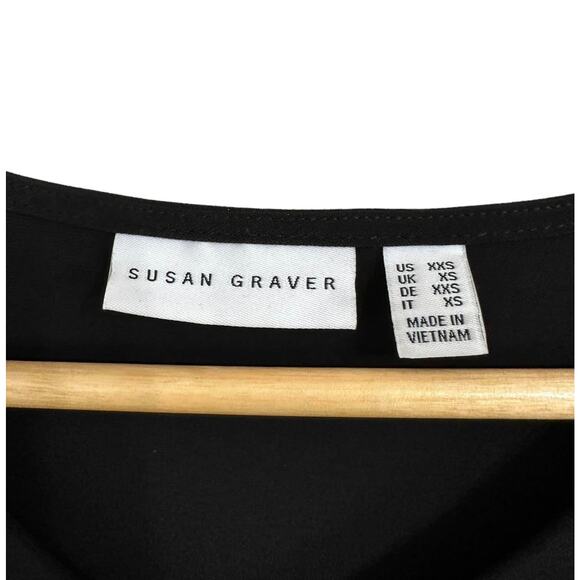 Susan Graver Women's Cut Out Half Sleeve‎ Black Tunic Top Sz XXS - Picture 3 of 6